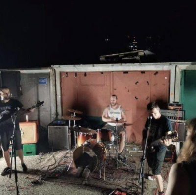 Indoctrinate grazil Records